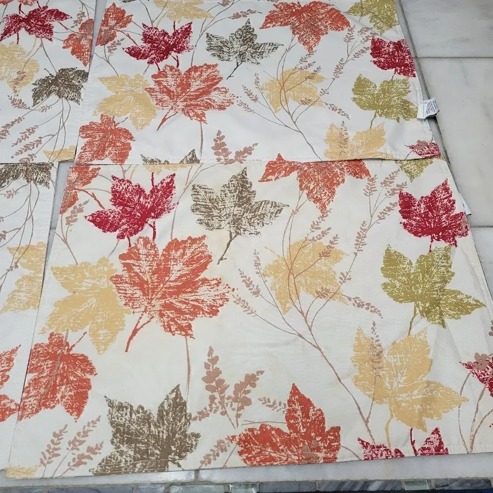 Food Network Thanksgiving Autumn Maple Leaves Place Mats Set of 4